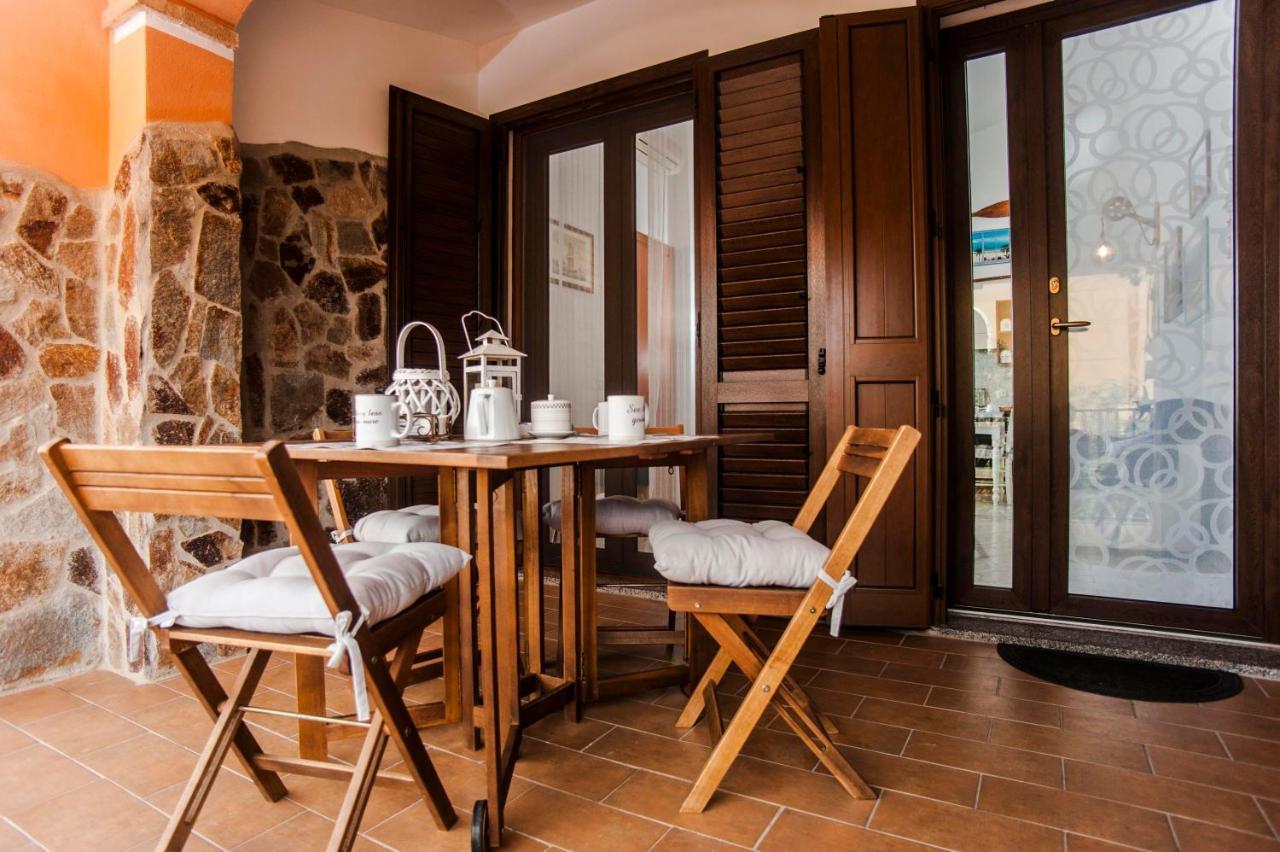 Casa Vacanze Luna พูลา ภายนอก รูปภาพ