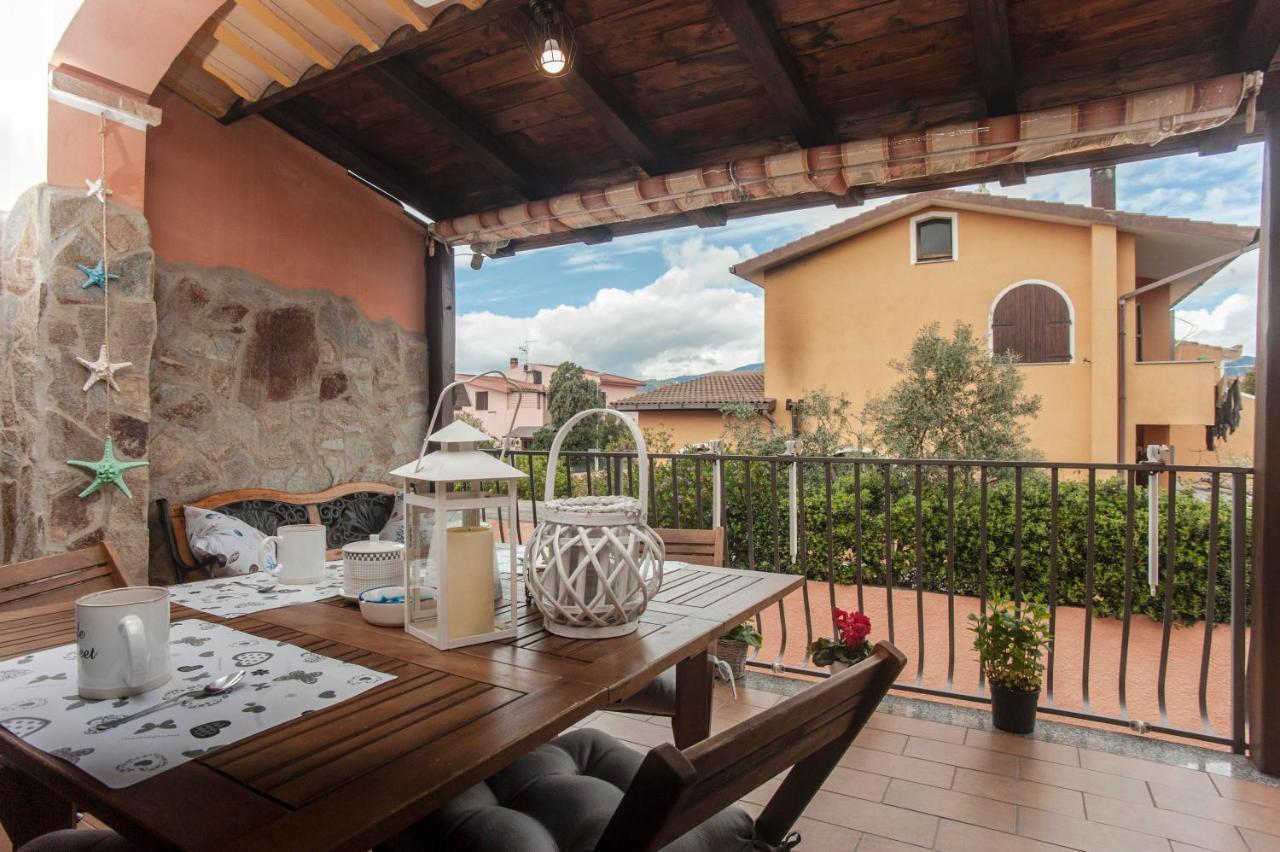 Casa Vacanze Luna พูลา ภายนอก รูปภาพ