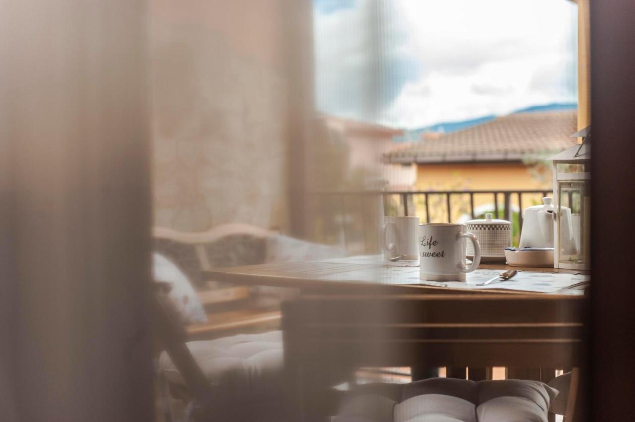 Casa Vacanze Luna พูลา ภายนอก รูปภาพ