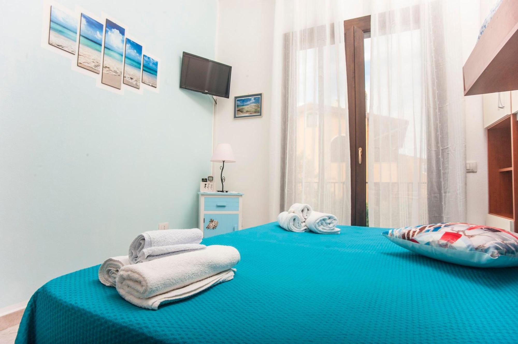 Casa Vacanze Luna พูลา ภายนอก รูปภาพ