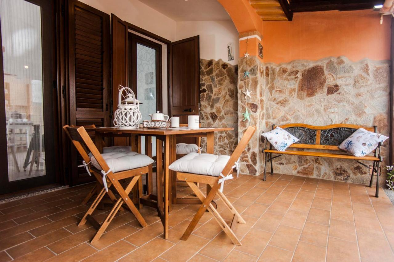 Casa Vacanze Luna พูลา ภายนอก รูปภาพ