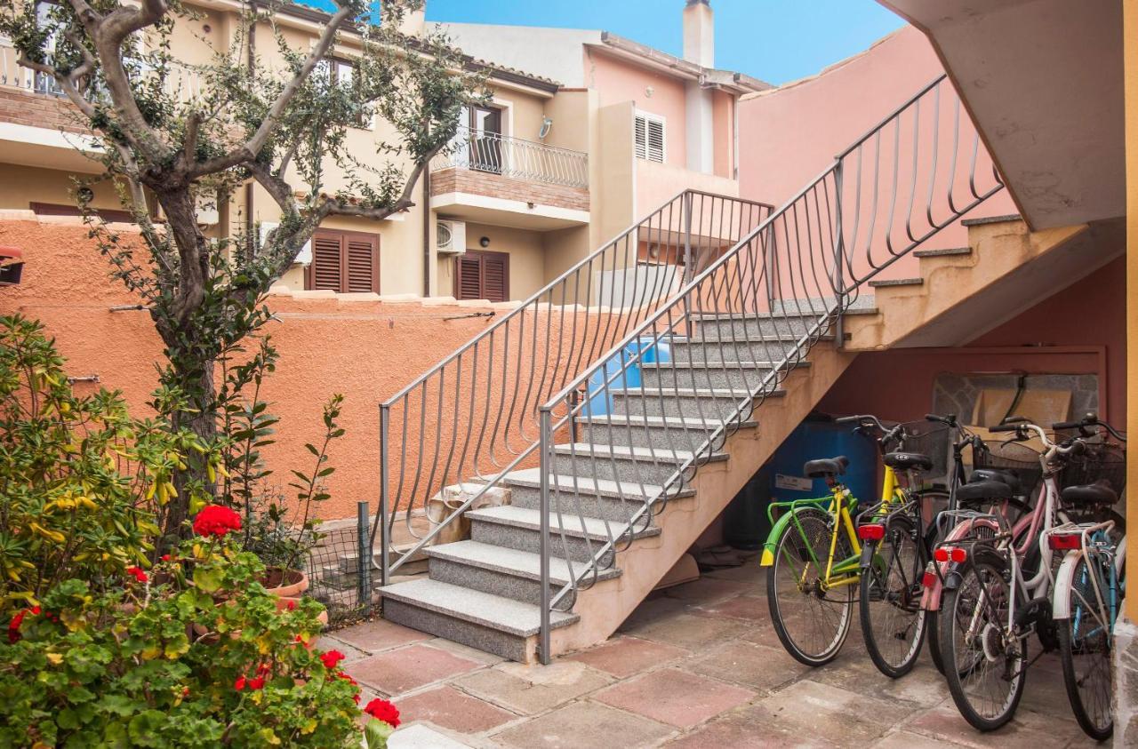 Casa Vacanze Luna พูลา ภายนอก รูปภาพ